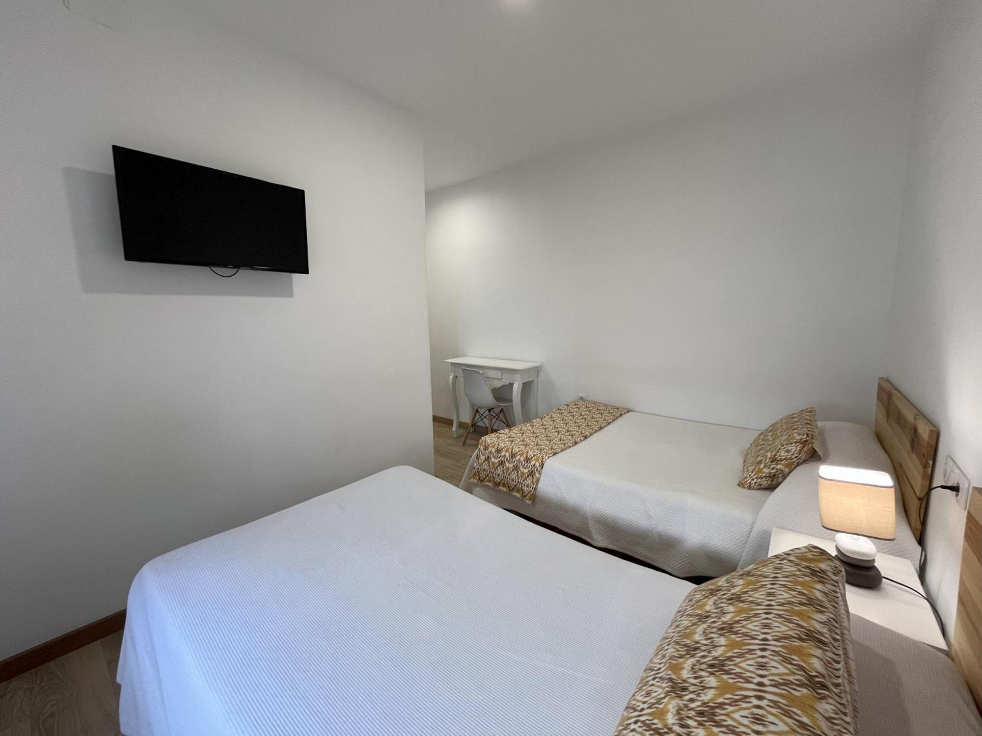 Double Room Private Bathroom